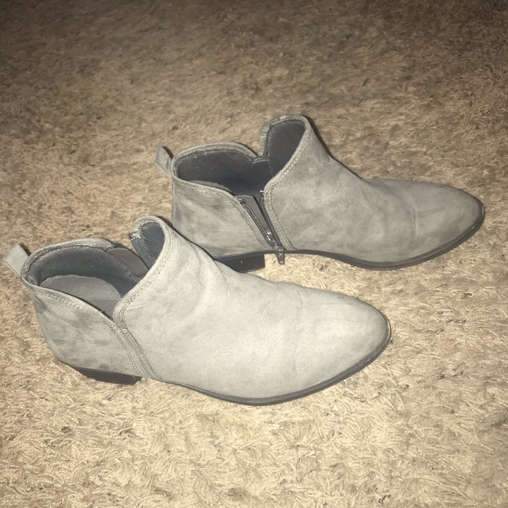 Grey suede ankle boots. 10